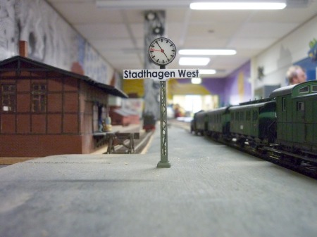 MEC Stadthagen: Bahnsteig mit Güterschuppen