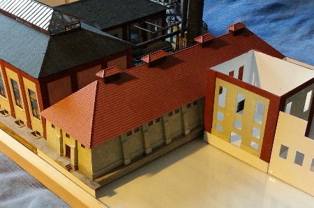 MEC Stadthagen: Georgschacht: Salzlager im Modell. Links die Ammonium-Fabrik, rechts die Sulfat-Fabrik. März 2013