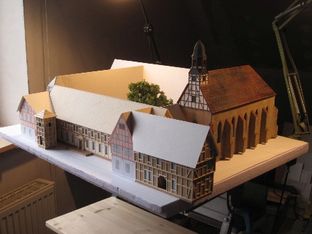 MEC Stadthagen: Anhand der Grundrisse entsteht ein Volumenmodell des Zentralgebäudes. März 2014